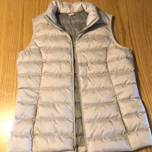 Brand new lg Eddie Bauer vest